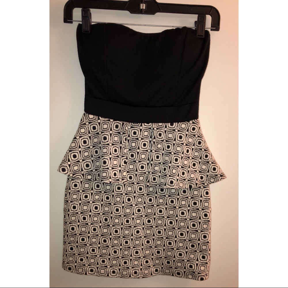 Cute black and white dress 👗